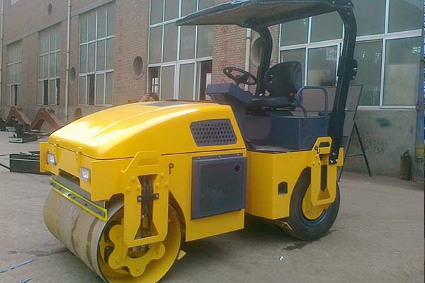 <a href='http://m.erzp.cn' target='_blank'>壓路機</a> <a href='http://m.erzp.cn' target='_blank'>壓路機</a>